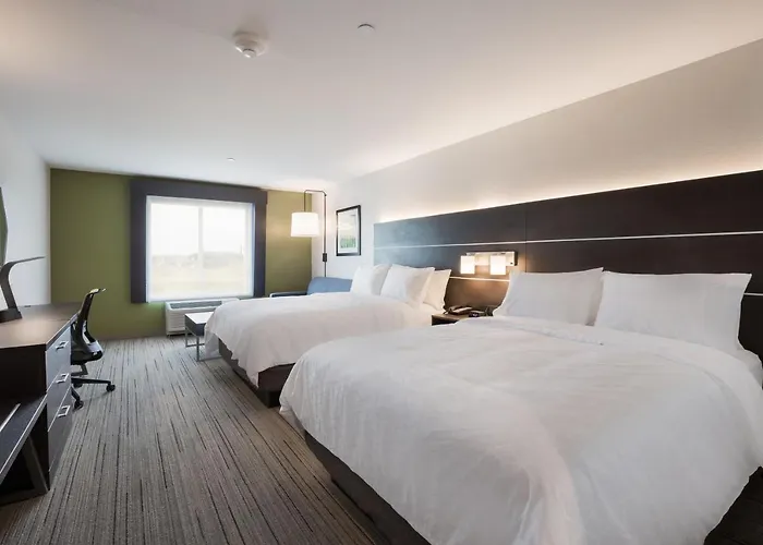 Express & Chicago - By Ihg 3*