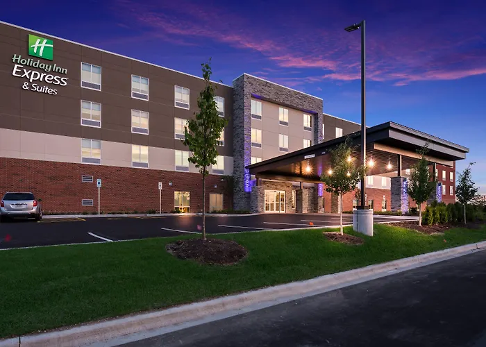 Express & Chicago - By Ihg Hoffman Estates