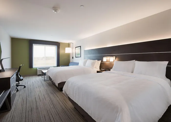 Express & Chicago - By Ihg Hoffman Estates