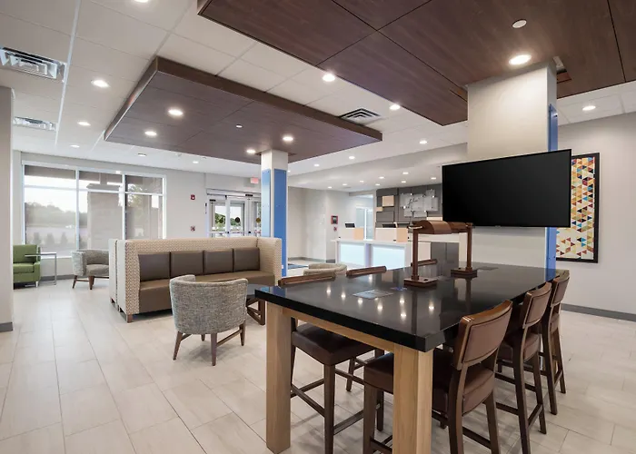 Hotel Express & Chicago - By Ihg Hoffman Estates